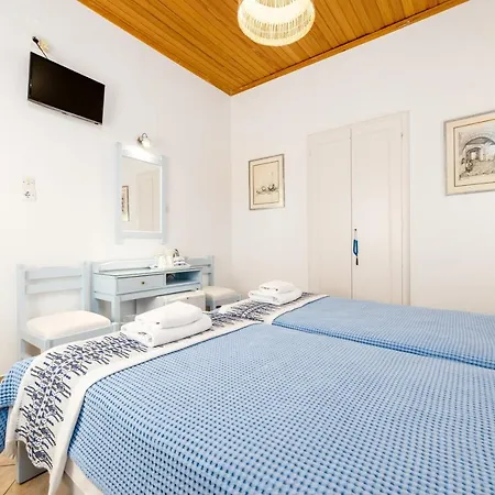 Hotel Dina Parikia (Paros)